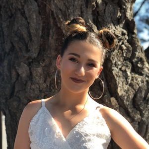 Meet your Posher, Kaitlyn